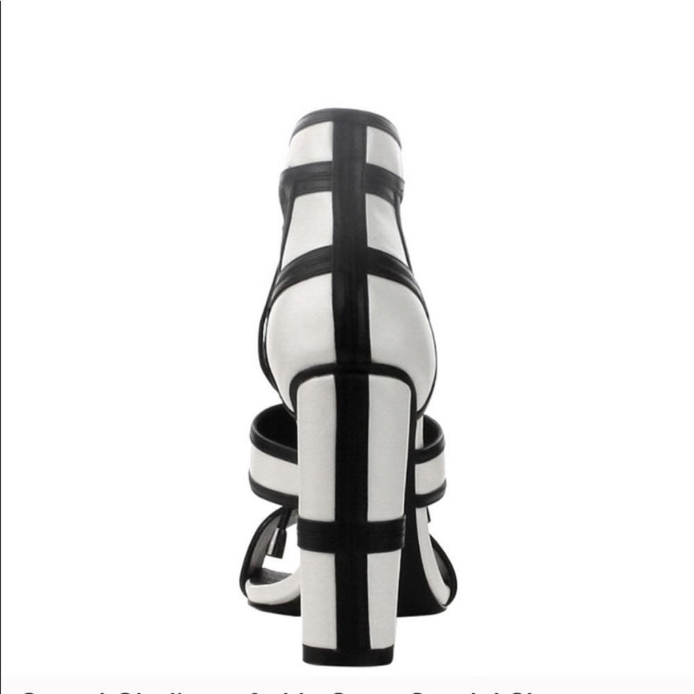 Beautiful Blocked white & black heels. - Picture 7 of 7